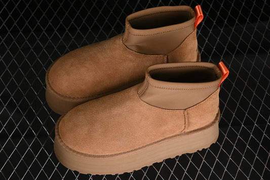 UGG – Dakota Brown