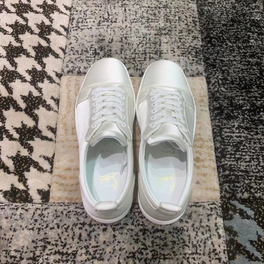 Christian Louboutin Classic White / Gray Low