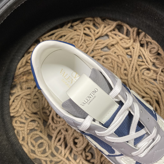 V7TN Trainers Grey