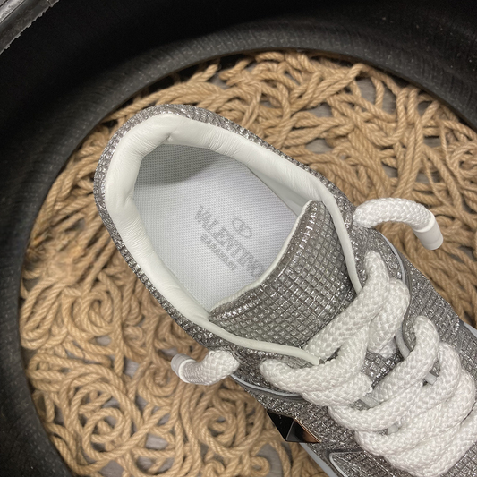 Valentino One Stud Silver Glitter