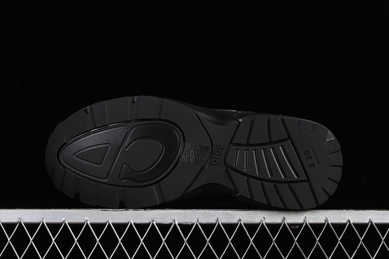 Dior B30 – Black White SIlver