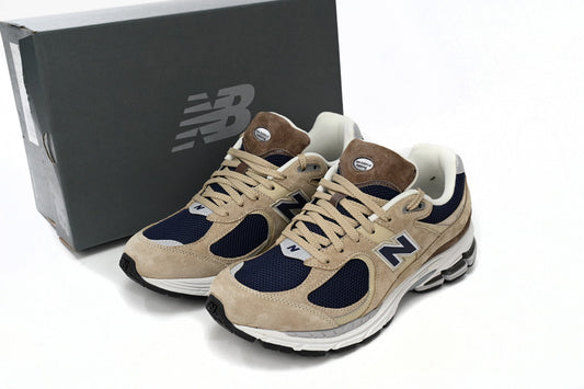 New Balance 2002R 11