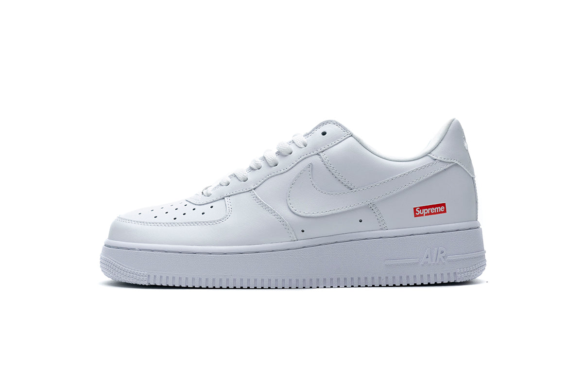Nike Air Force Supreme Triple White
