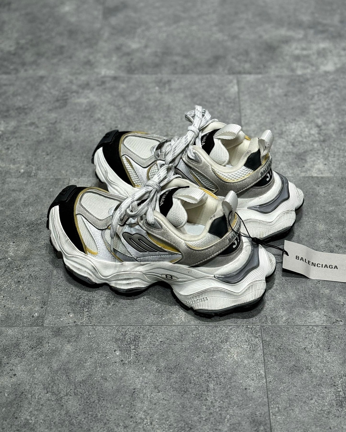 Balenciaga Cargo White Black