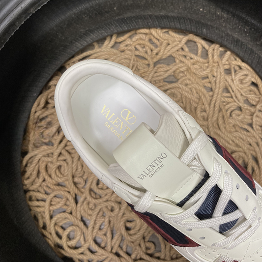 V7TN Trainers White Dark Blue