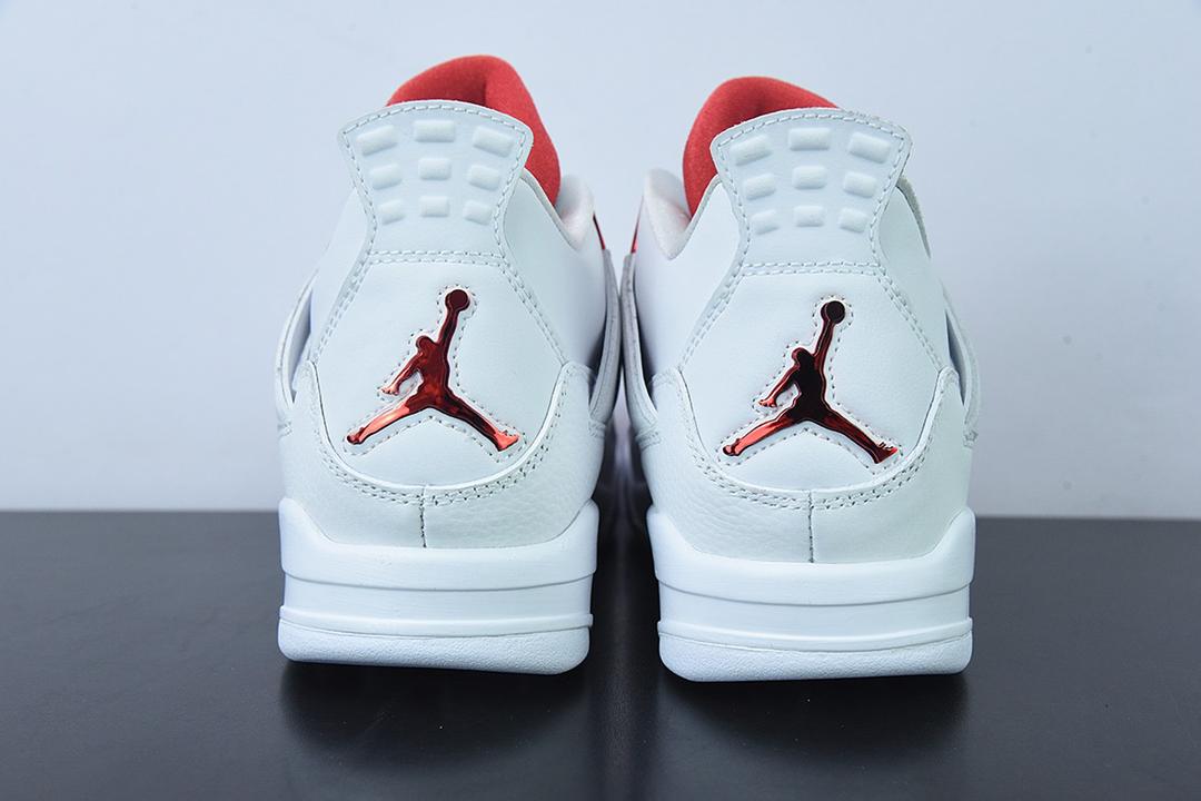 Jordan 4 Metallic Red