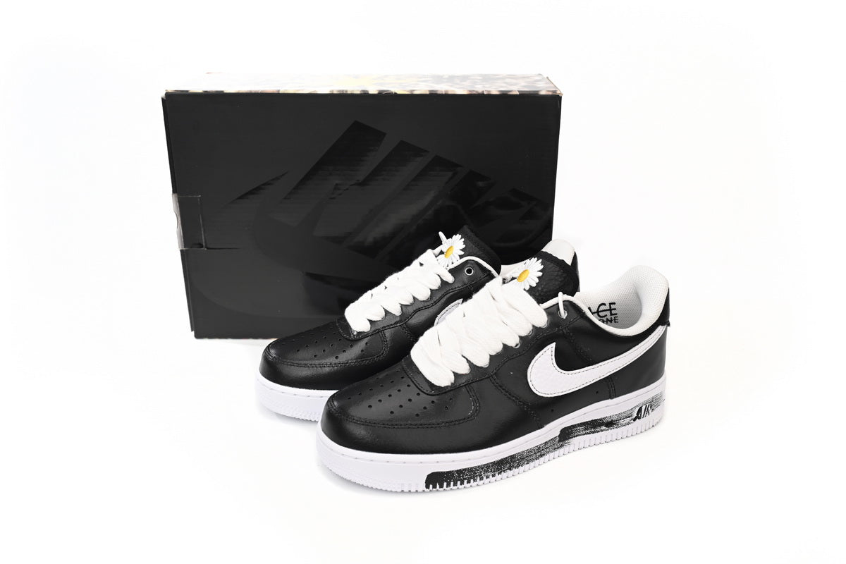 PEACEMINUSONE x Nike Air Force Para-noise