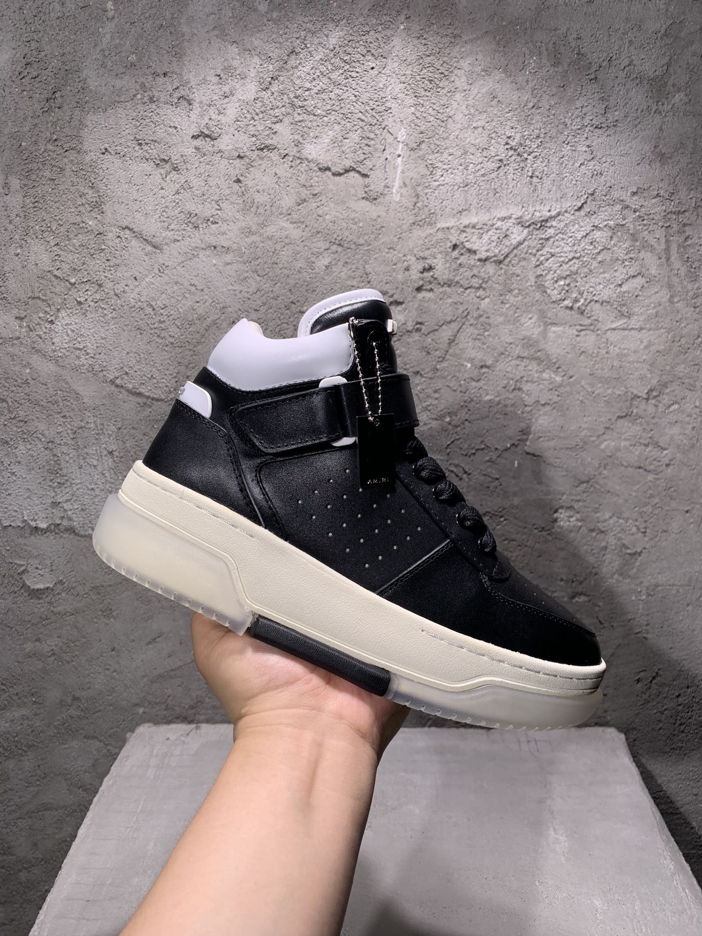 Amiri Stadium Black High