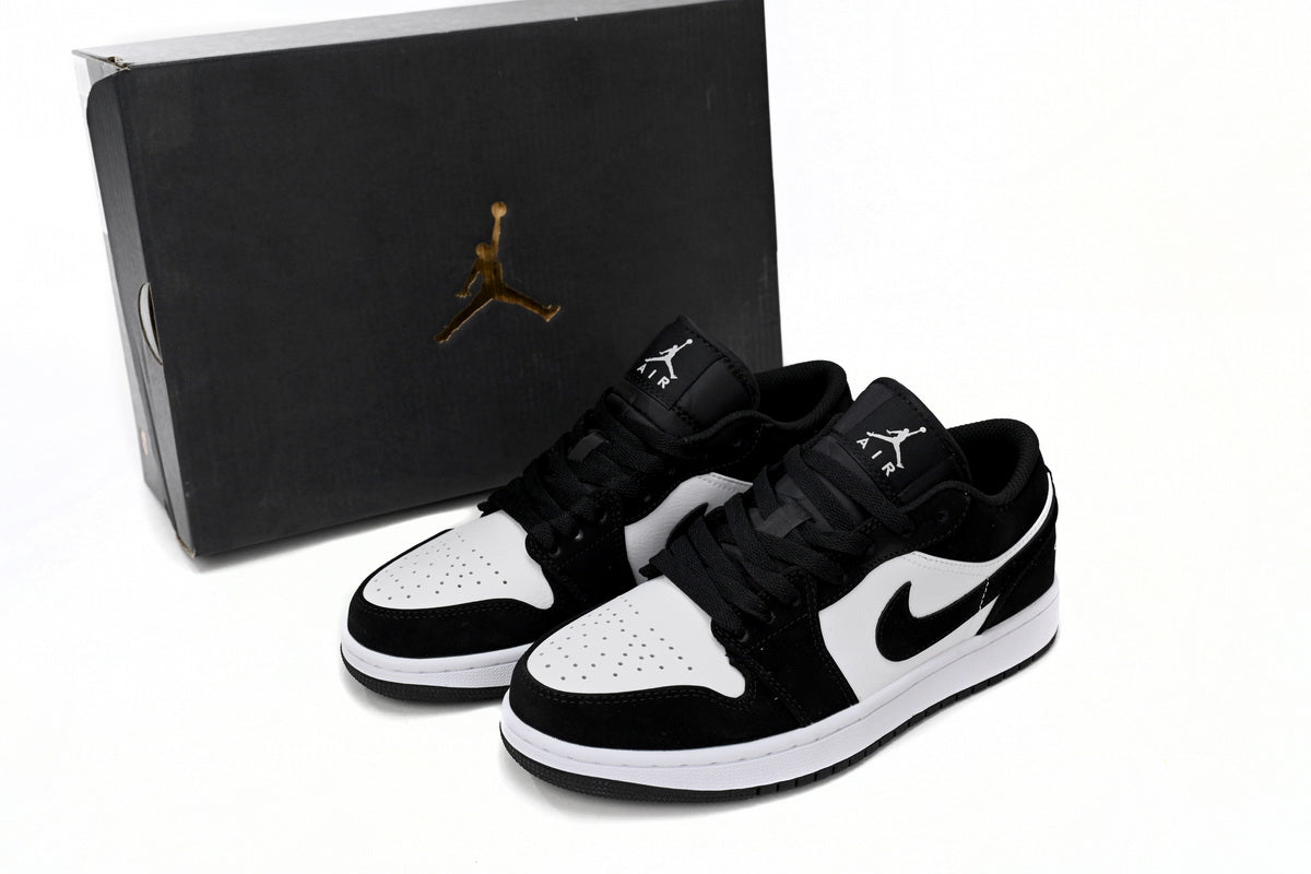 Jordan 1 Low Black & White