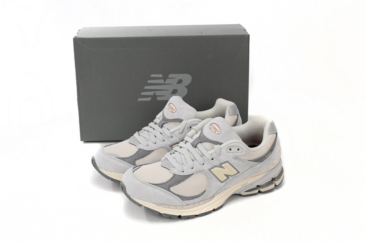 New Balance 2002R