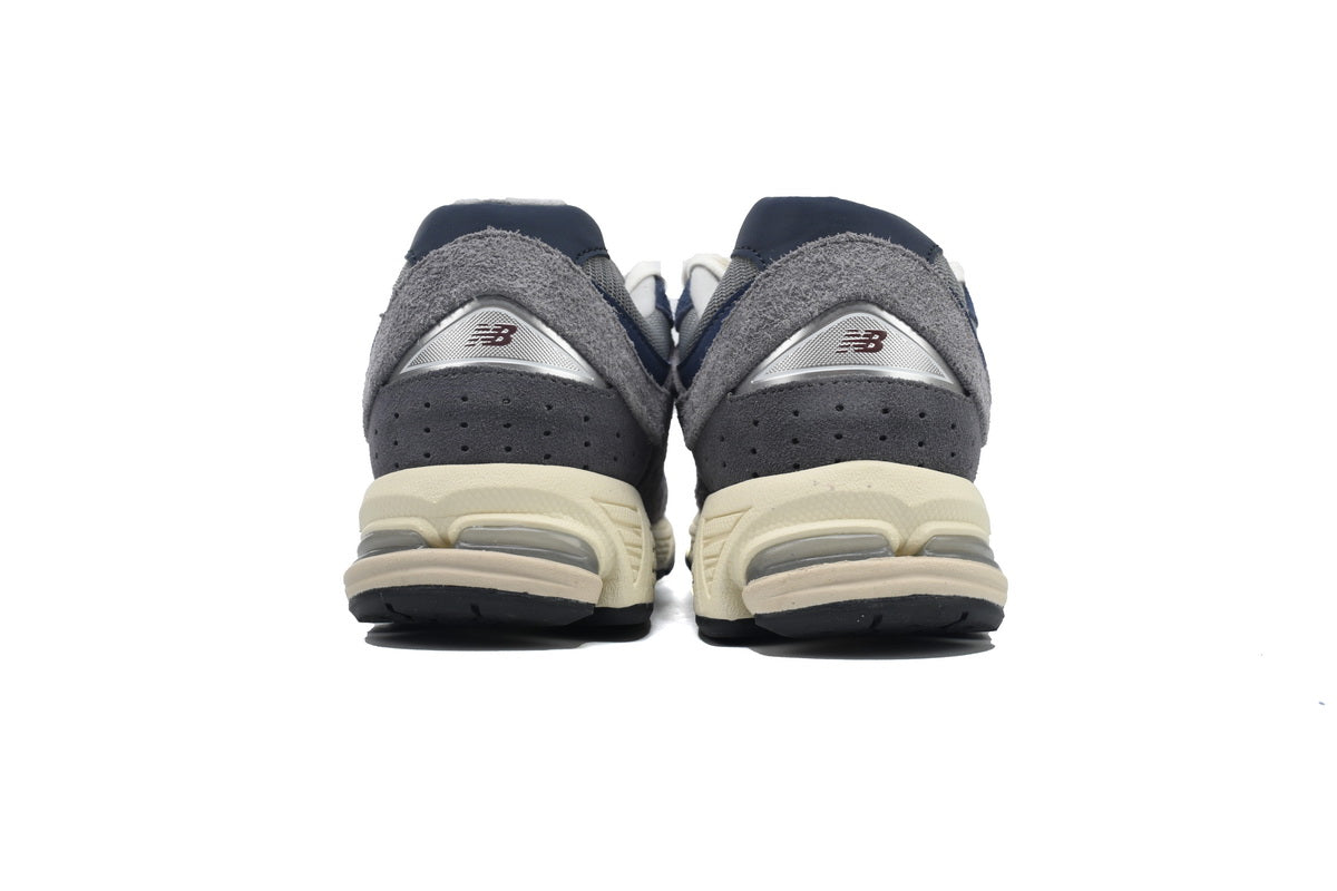 New Balance 2002R
