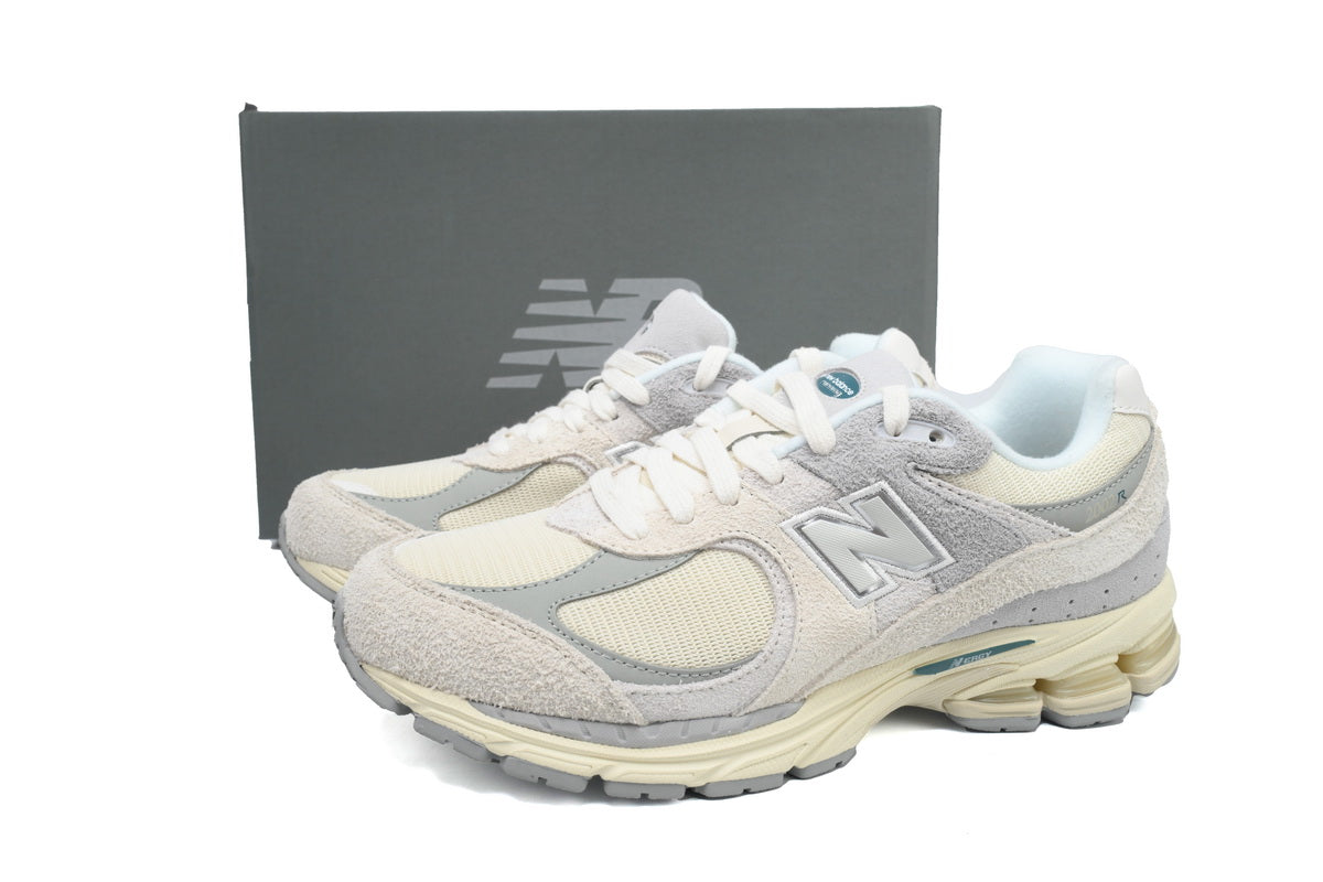 New Balance 2002R
