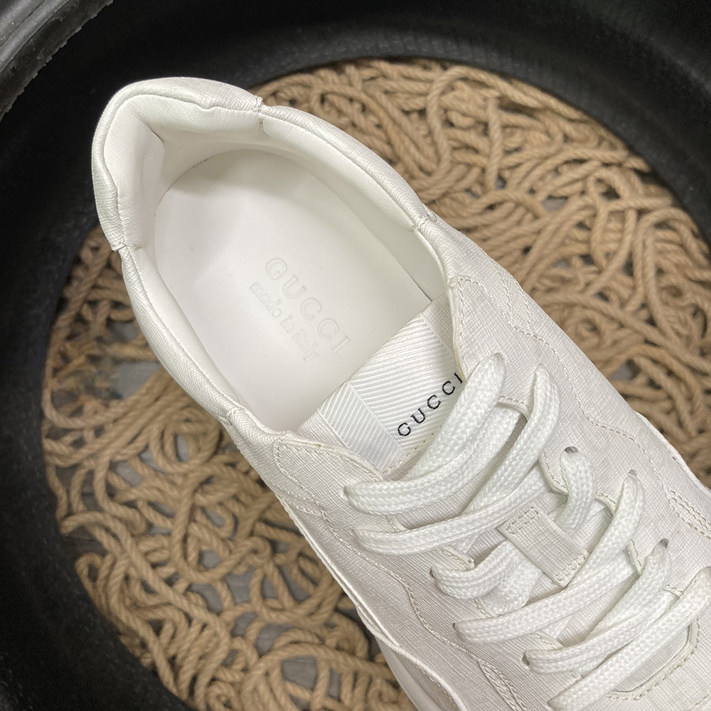 Gucci Rython White Pattern