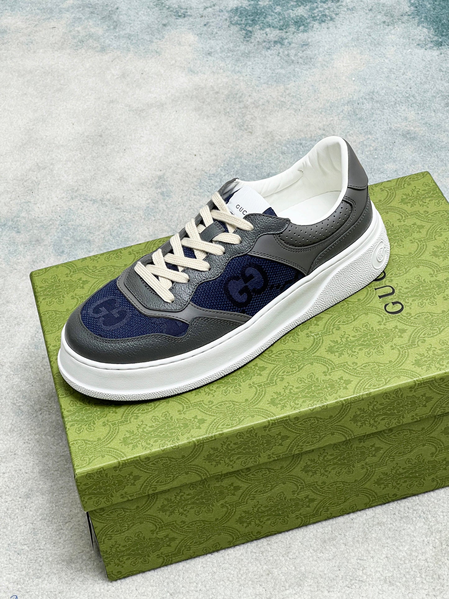 Gucci Screener