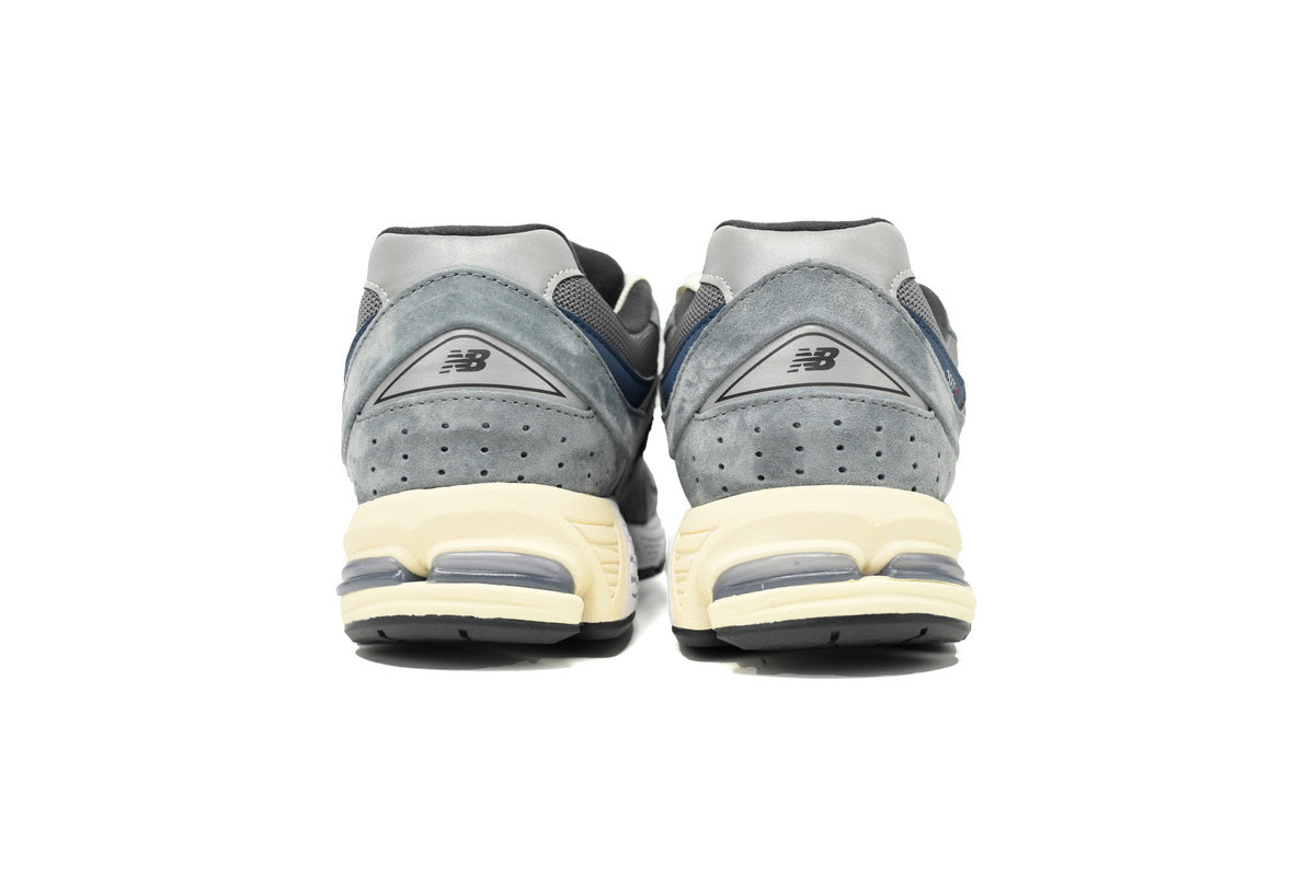 New Balance 2002R