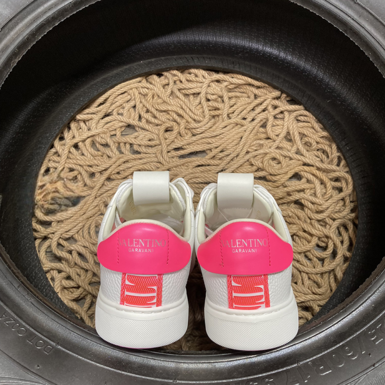 V7TN Trainers Electric Pink