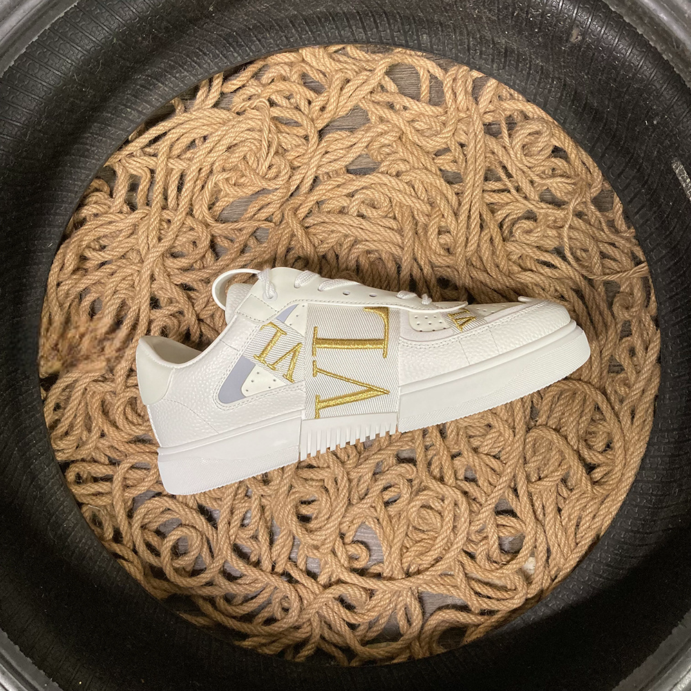 V7TN Trainers White Gold