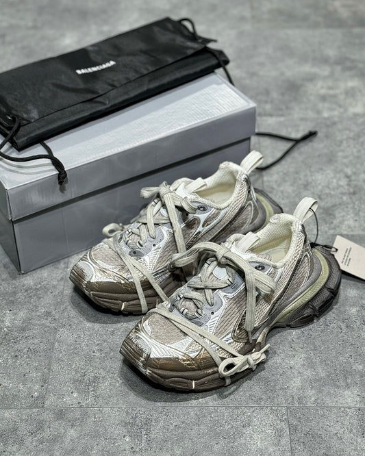 Balenciaga 3XL White Brown