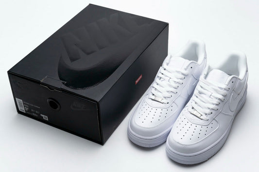 Nike Air Force Supreme Triple White