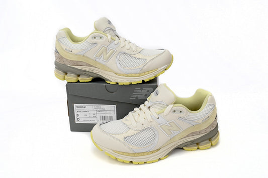 New Balance 2002R