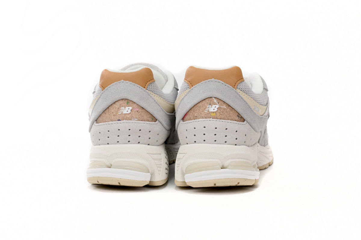 New Balance 2002R