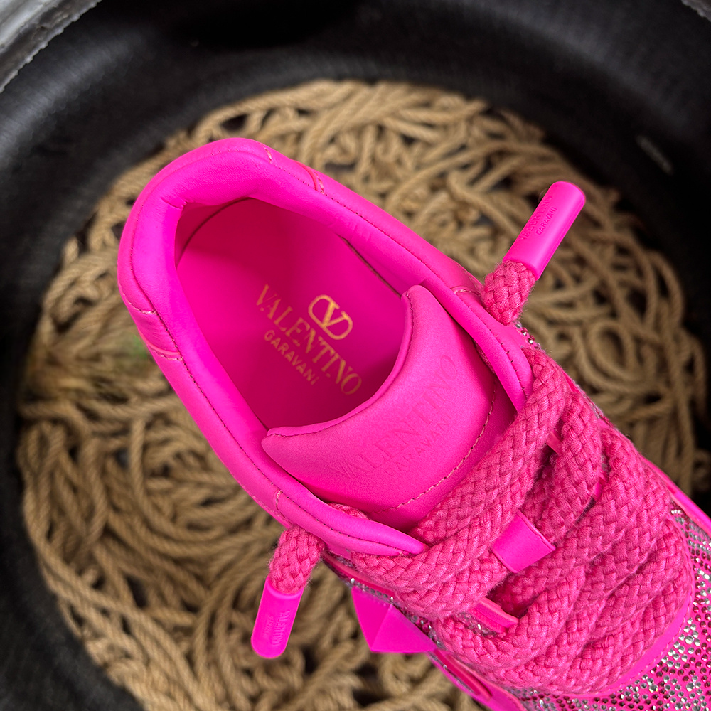 Valentino One Stud Pink Glitter