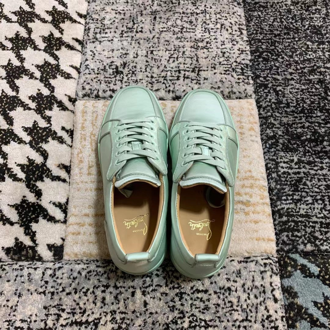 Christian Louboutin Classic Low
