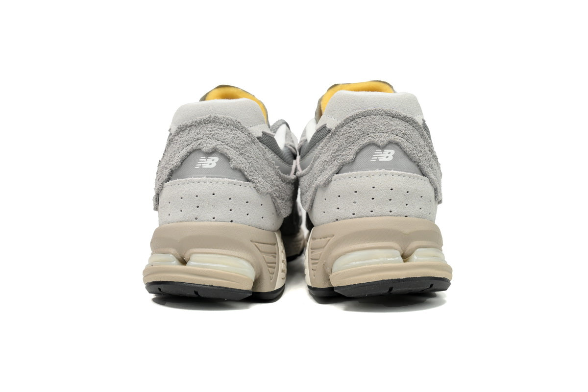 New Balance 2002R