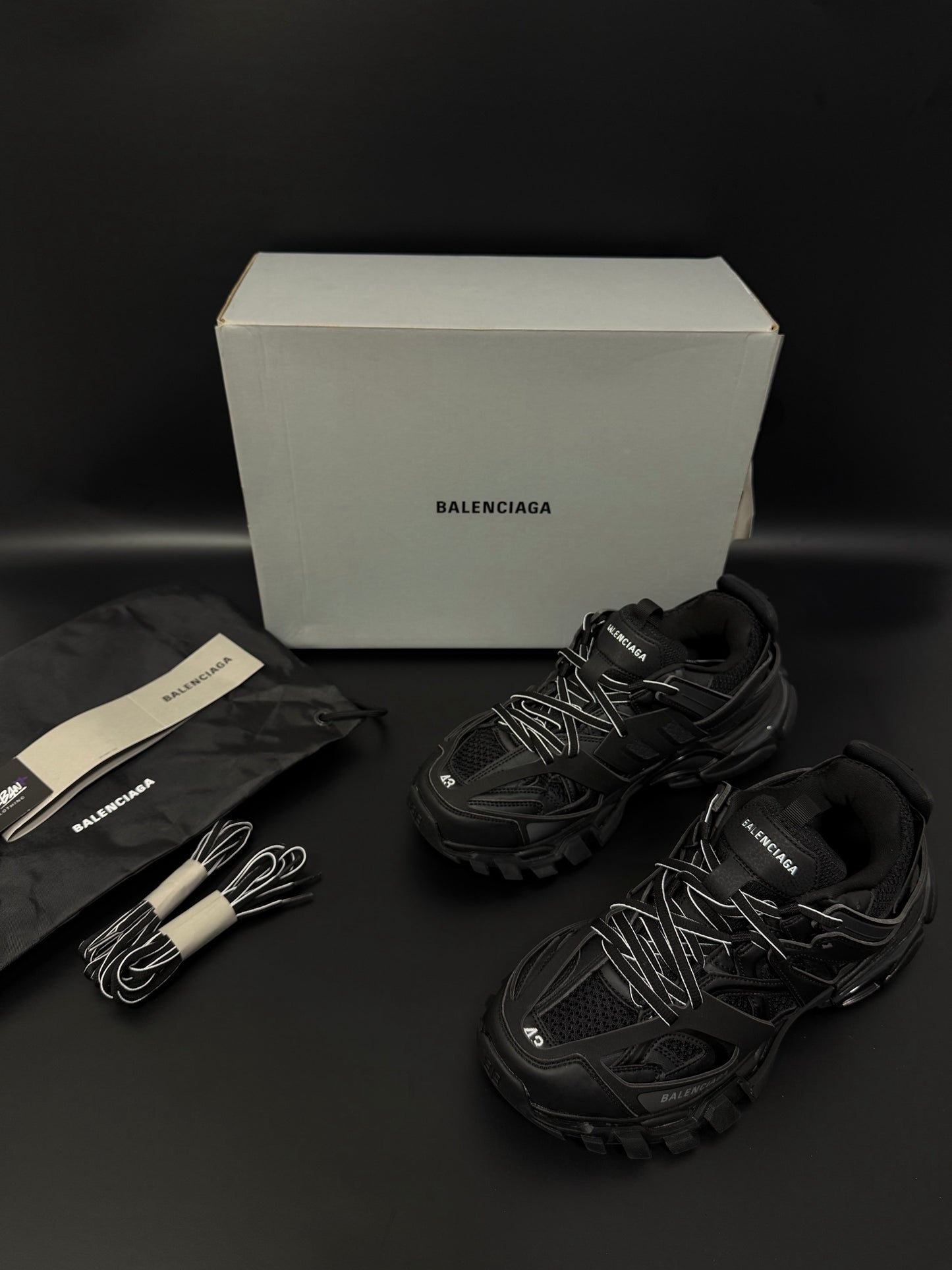 Balenicaga Track Black