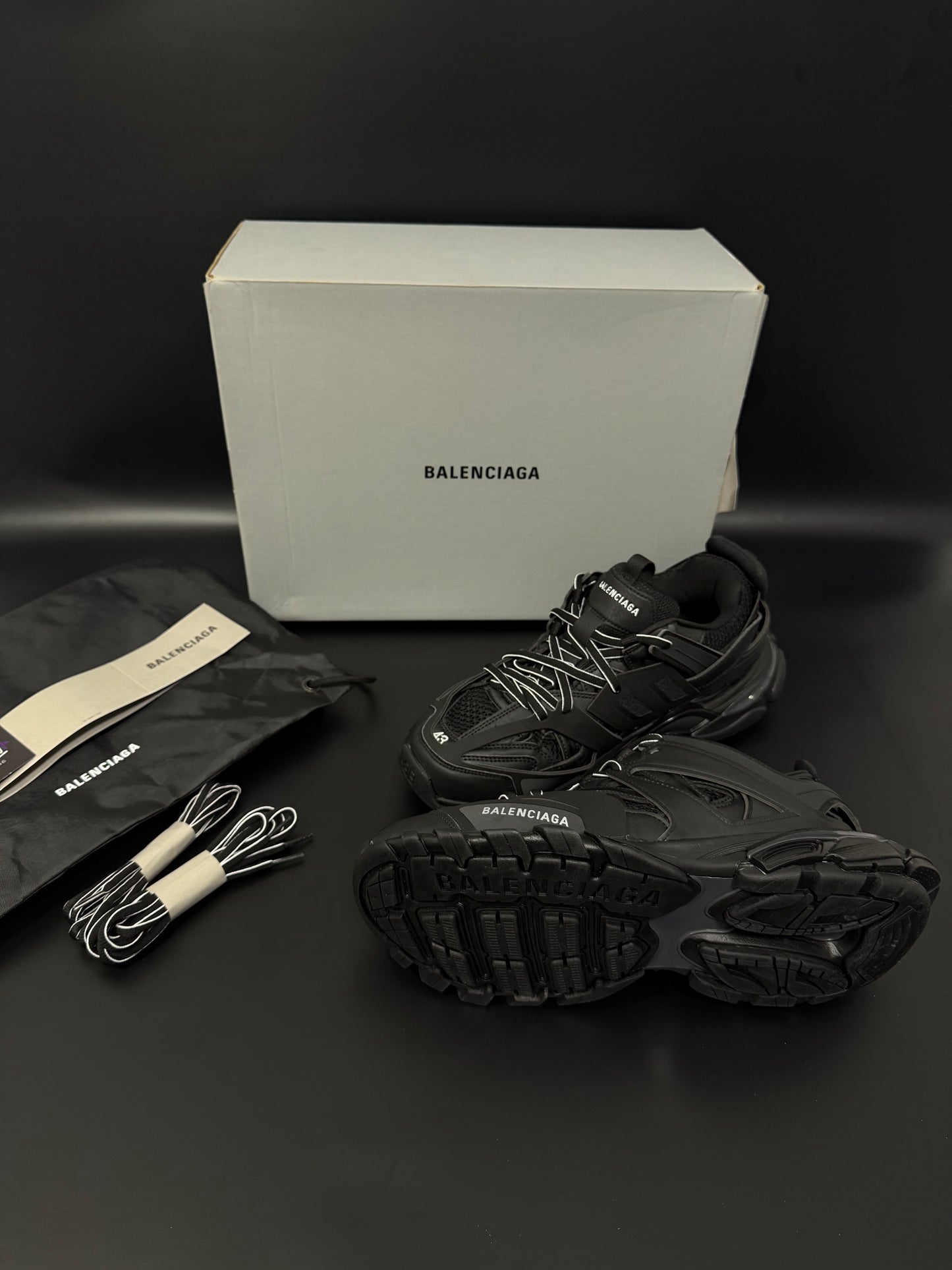 Balenicaga Track Black