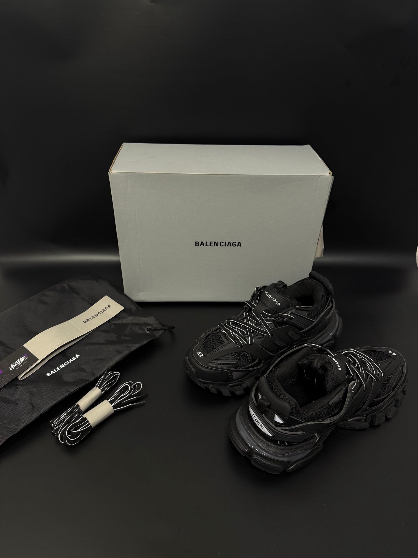 Balenicaga Track Black