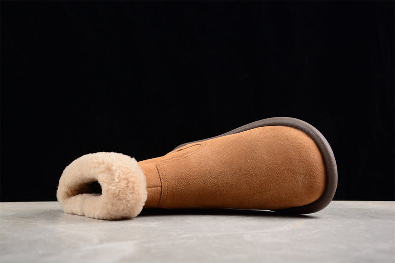 UGG – Brown Boots