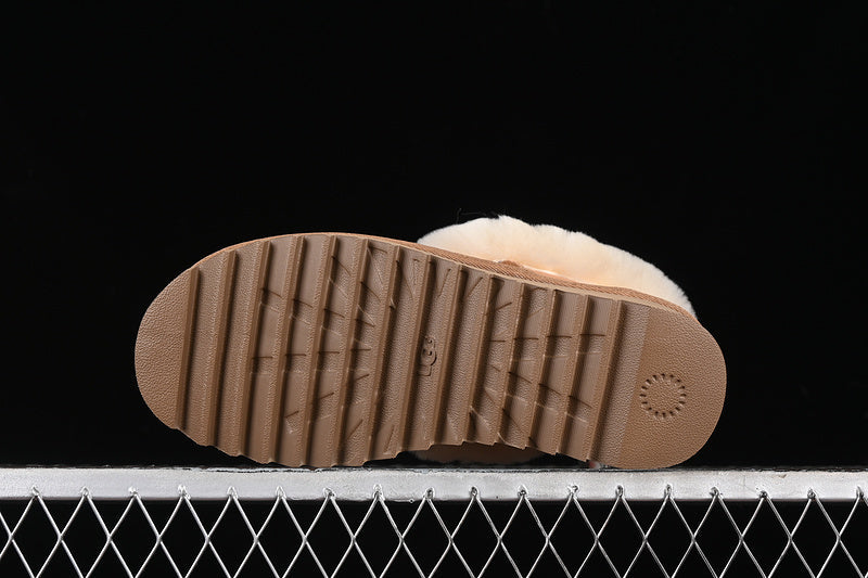 UGG – Platform Brown