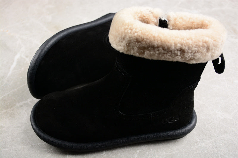 UGG – Black Boots