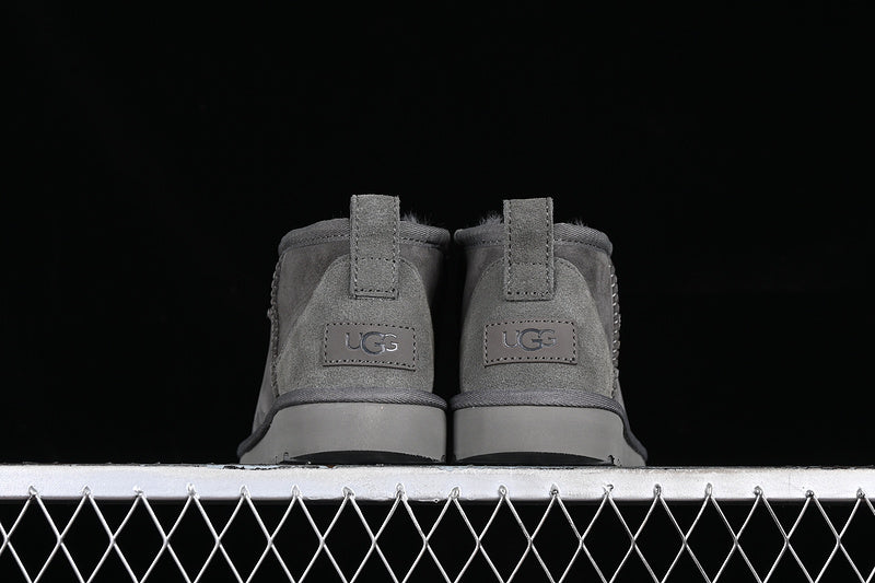 UGG – Classic Mini Grey