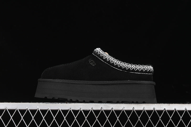UGG – Tazz Black