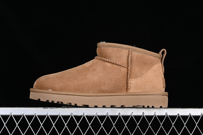 UGG – Classic Mini Brown