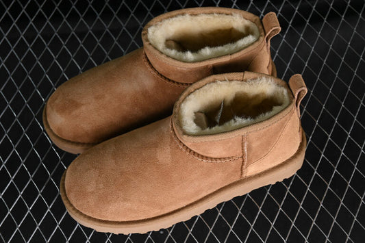 UGG – Classic Mini Brown
