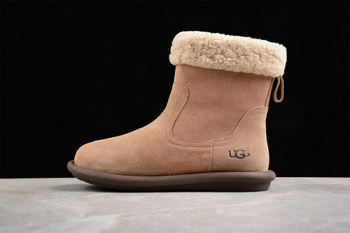 UGG – Light Brown Boots