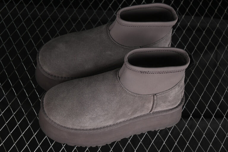 UGG – Dakota Grey