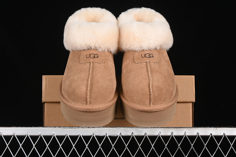UGG – Classic Short
