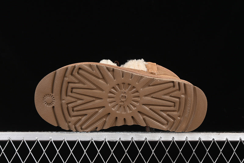 UGG – Brown Mini