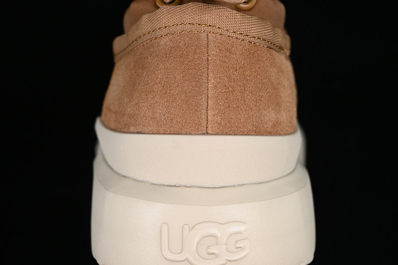 UGG – White Rubber