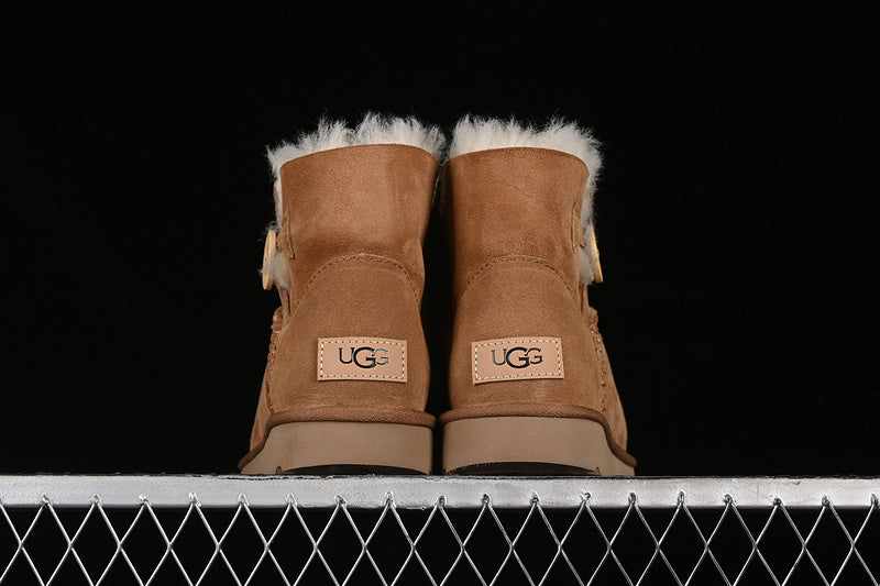 UGG – Bailey Button
