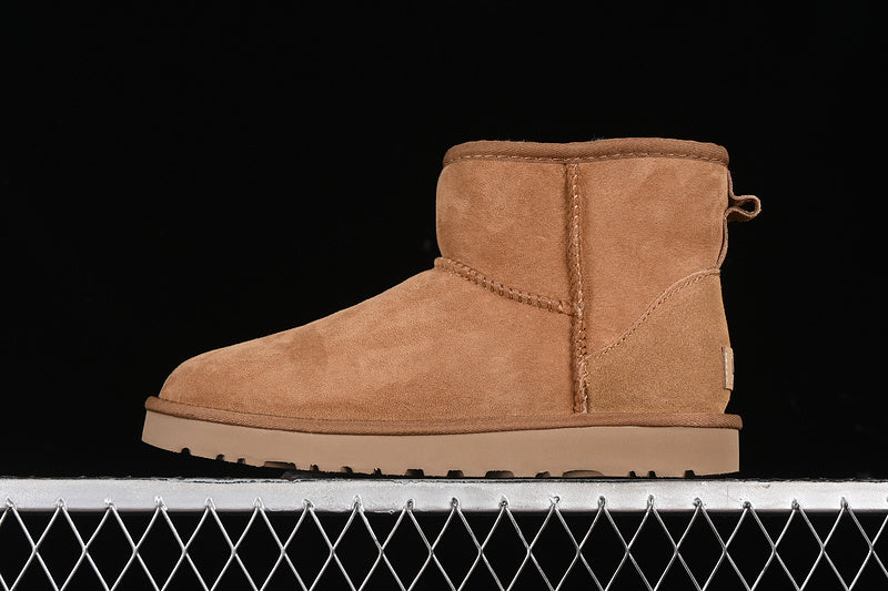 UGG – Classic Brown