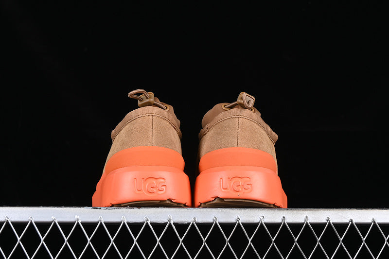 UGG – Orange Rubber