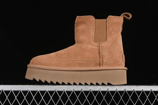 UGG – Classic Brown