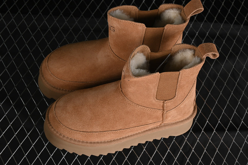 UGG – Classic Brown