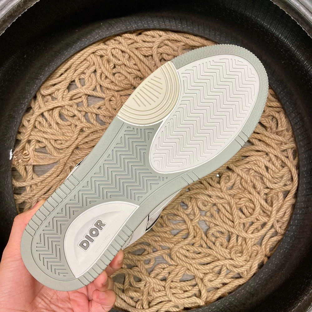 Dior B26