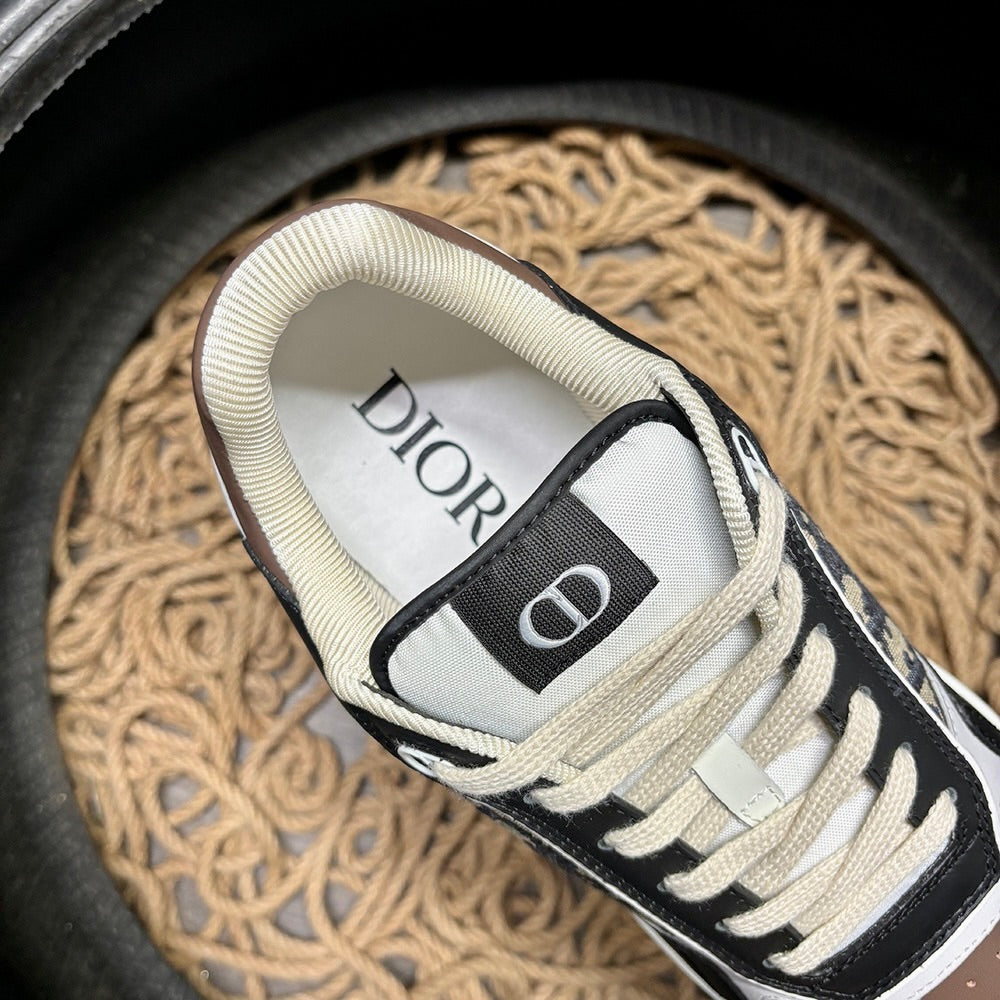 Dior B26